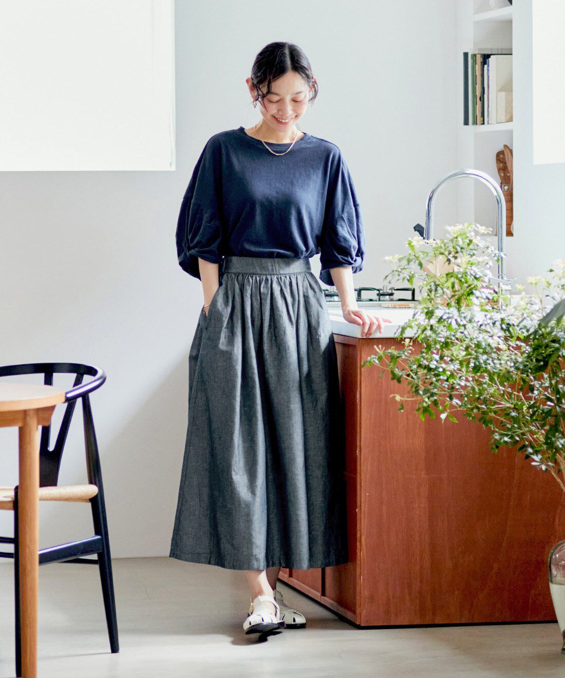 and myera|ねじり袖Tシャツのコーディネート