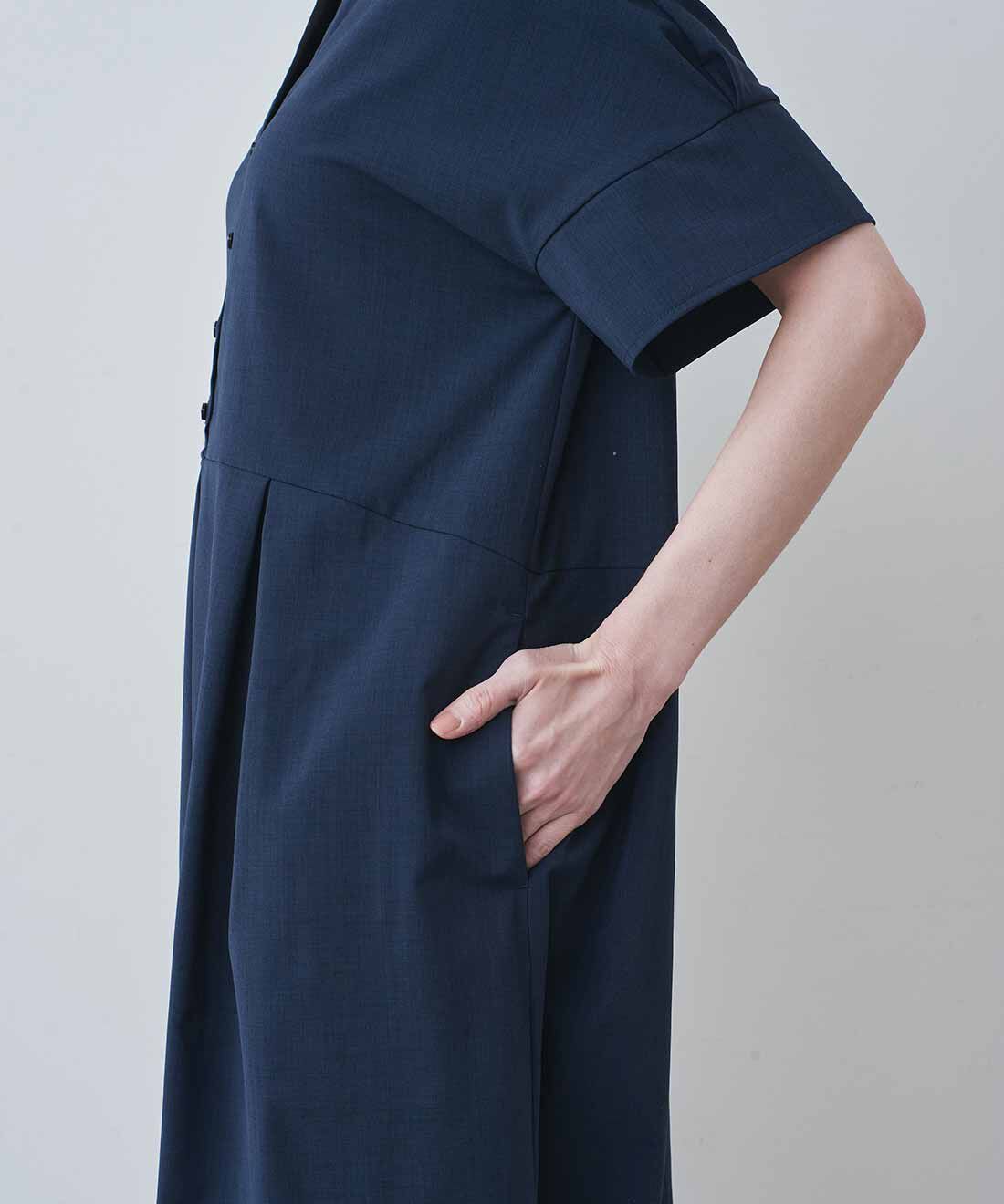 DRECO by IEDIT|【3～10日でお届け】IEDIT[イディット]　Her smileプロジェクト 吸汗速乾＆UVカット ウエスト切り替えバンドカラーワンピース〈ネイビー〉