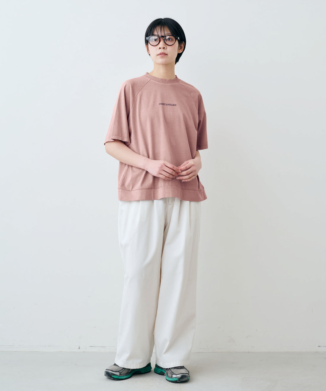 THREE FIFTY STANDARD|綿100％ ピグメント加工 ロゴプリントＴシャツのコーディネート
