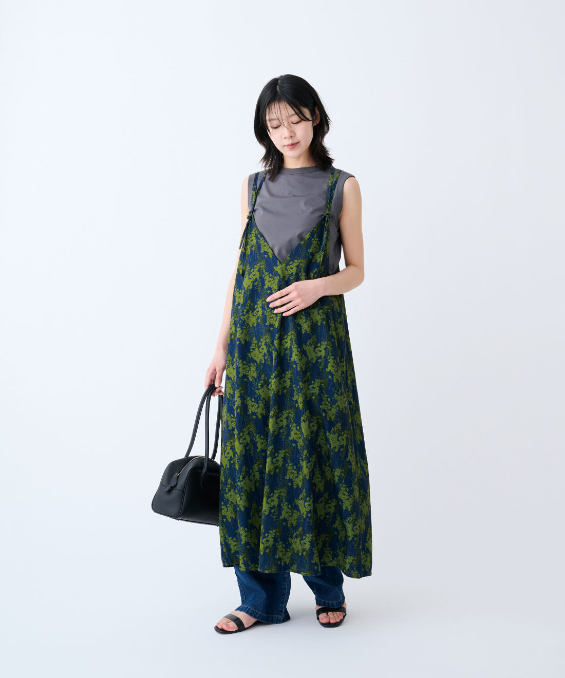 THREE FIFTY STANDARD|THREE FIFTY STANDARD　麻混デニムの5ポケットイージーパンツ|モデル身長：163cm　着用サイズ：M