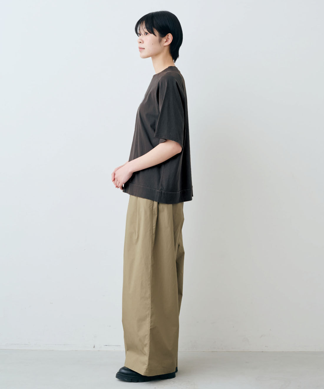 THREE FIFTY STANDARD|綿100％ ピグメント加工 ロゴプリントＴシャツのコーディネート