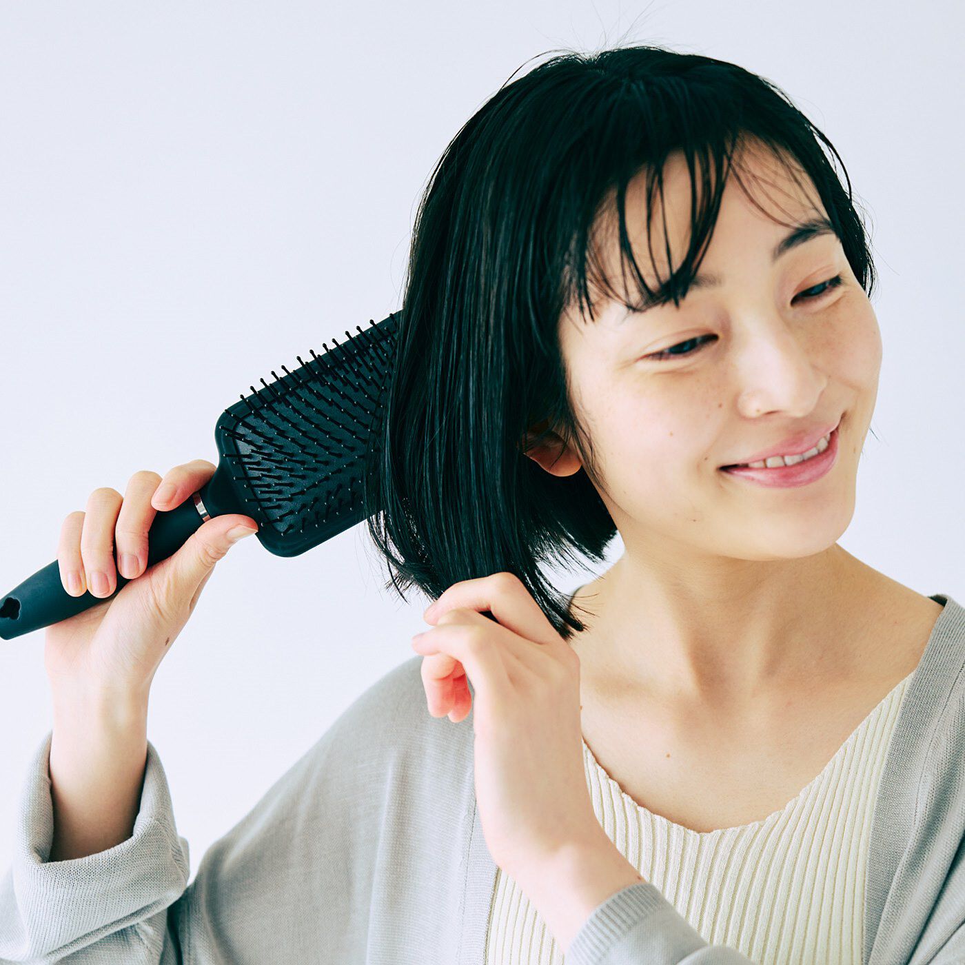 L'AMIPLUS | 珪藻土パッドドライヘアブラシ