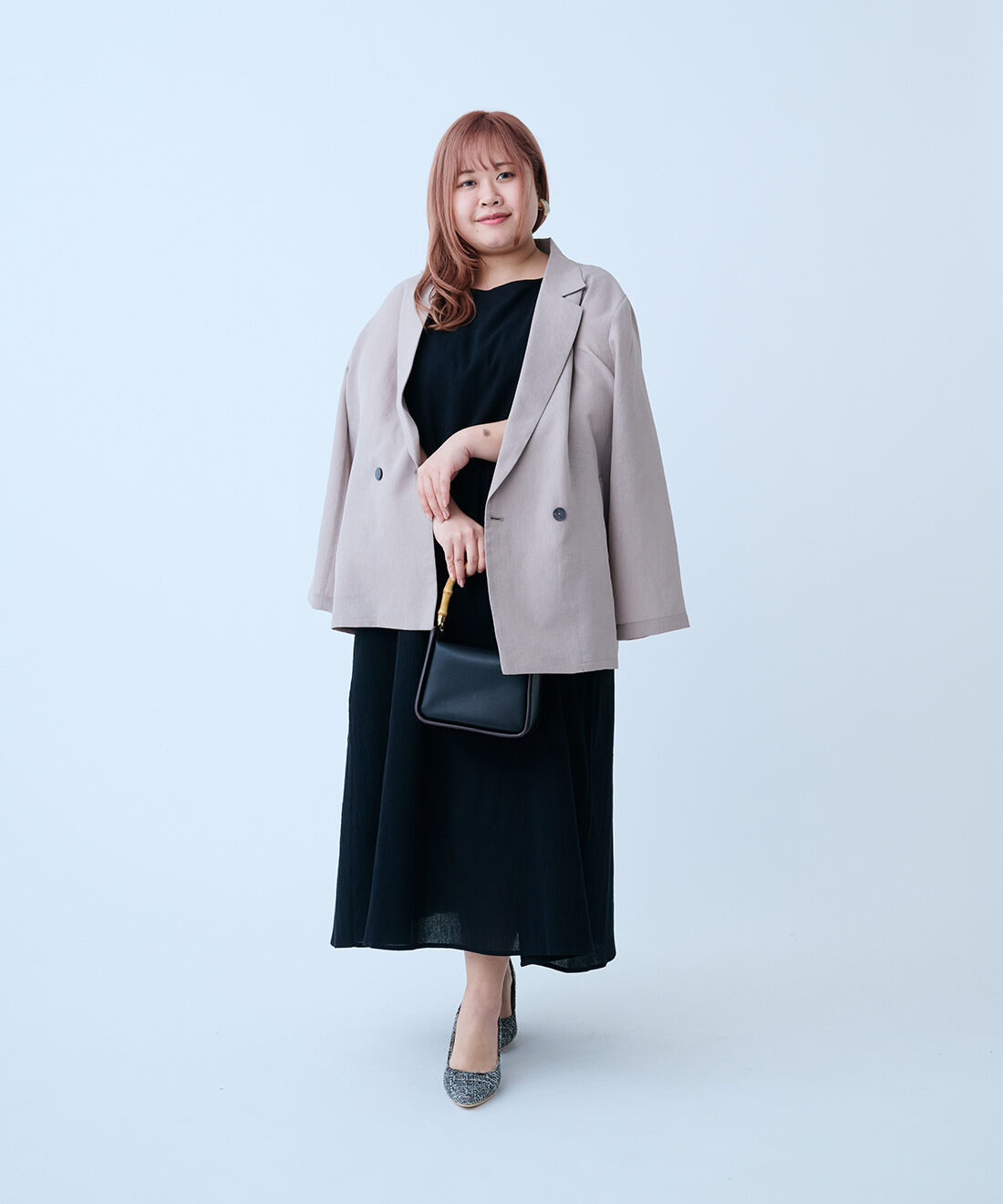 Live in  comfort|栞里ちゃん 楊柳 大人 ノースリーブ ワンピース ブラック 黒のコーディネート