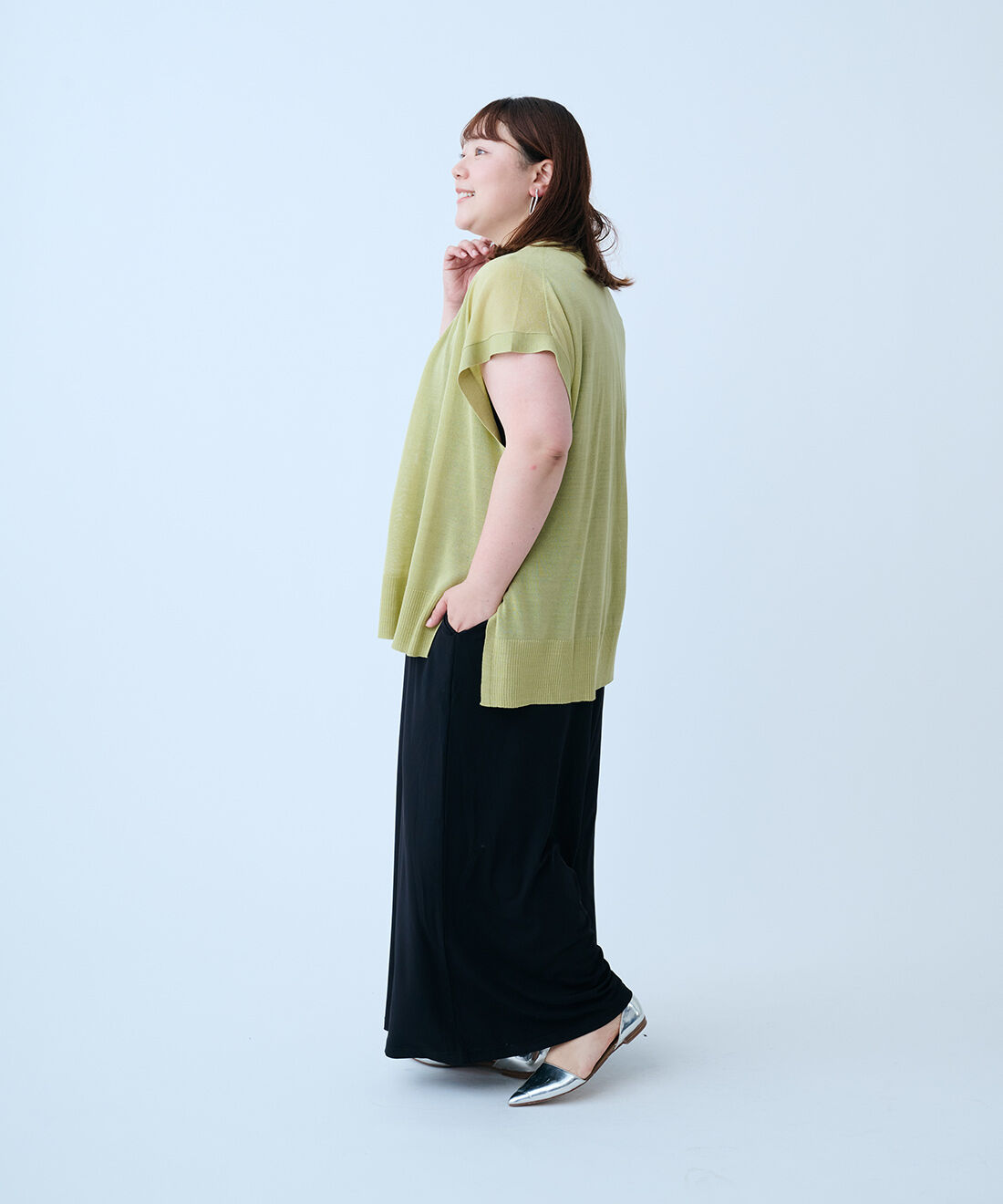 Live in  comfort|Ｗはまじカットオールインワン〈ＢＫ〉リブインとくぼっち アクセ感覚で映えるっくしゅくしゅショルダーバッグ〈シルバー〉のコーディネート
