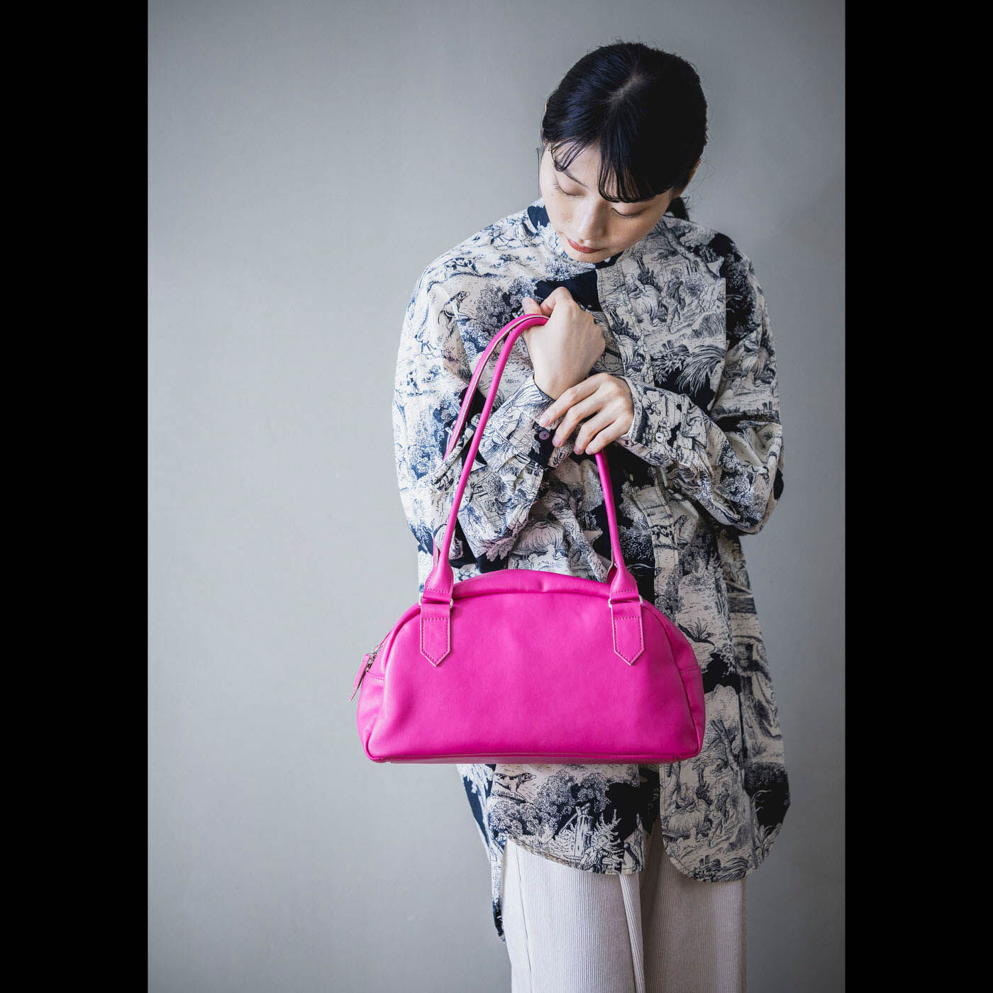 フェリシモギフトショップ|ファッションスタイリストと作った 職人本革のスタイリストバッグ〈チェリーピンク〉[本革 鞄：日本製]