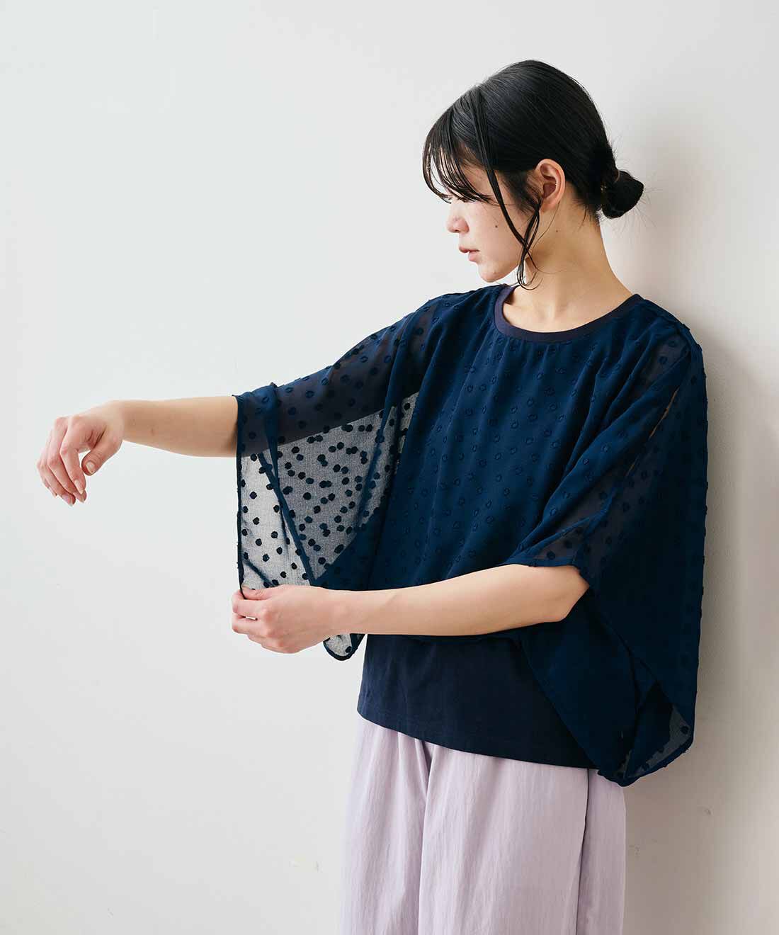 Live in  comfort|リブ イン コンフォート　シンプルライフ研究家 マキさんとつくった 気兼ねなくノースリーブを楽しめる ケープドッキングトップス