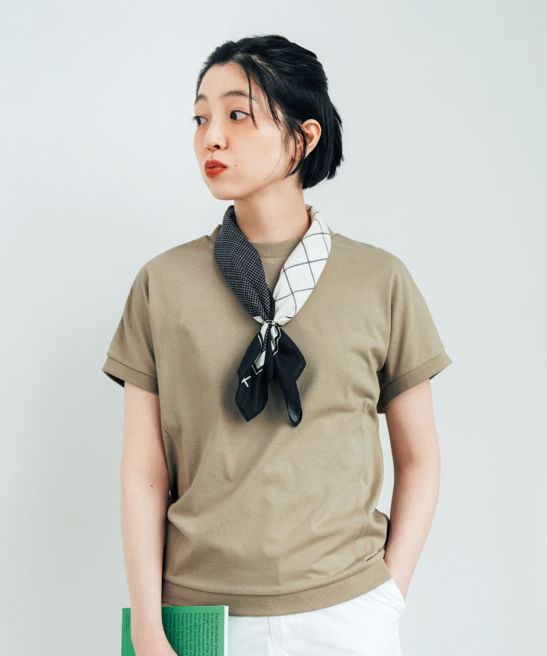 汗じみ軽減機能付き切り替えデザインTシャツ